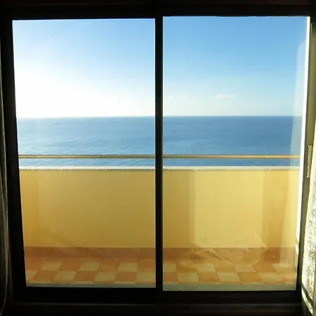 Superior Rentals - Beachfront Penthouse Apartment