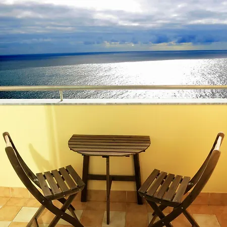 Lejlighed Finest - Beachfront Penthouse Funchal (Madeira)