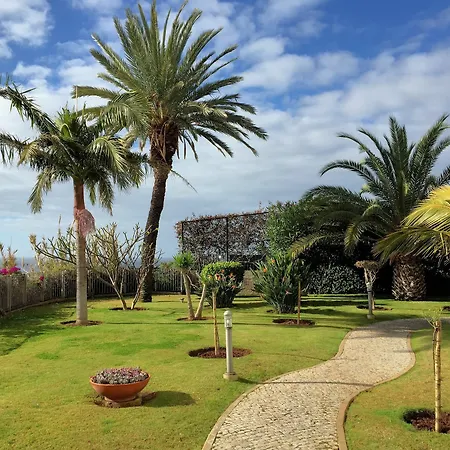 Finest Rentals - Beachfront Penthouse