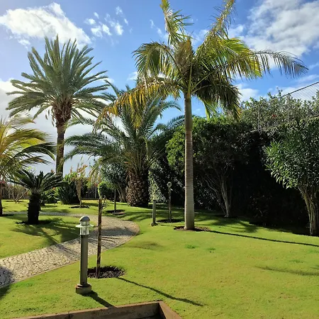 Finest Rentals - Beachfront Penthouse Funchal (Madeira)
